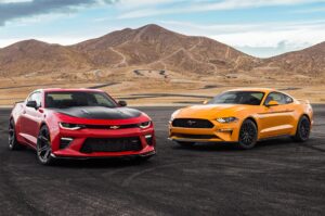 2018-Chevrolet-Camaro-SS-1LE-2018-Ford-Mustang-GT-Performance-Pack-01-1